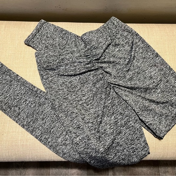 Scrunch Booty Boost push up leggings! Classic gray - Picture 7 of 7